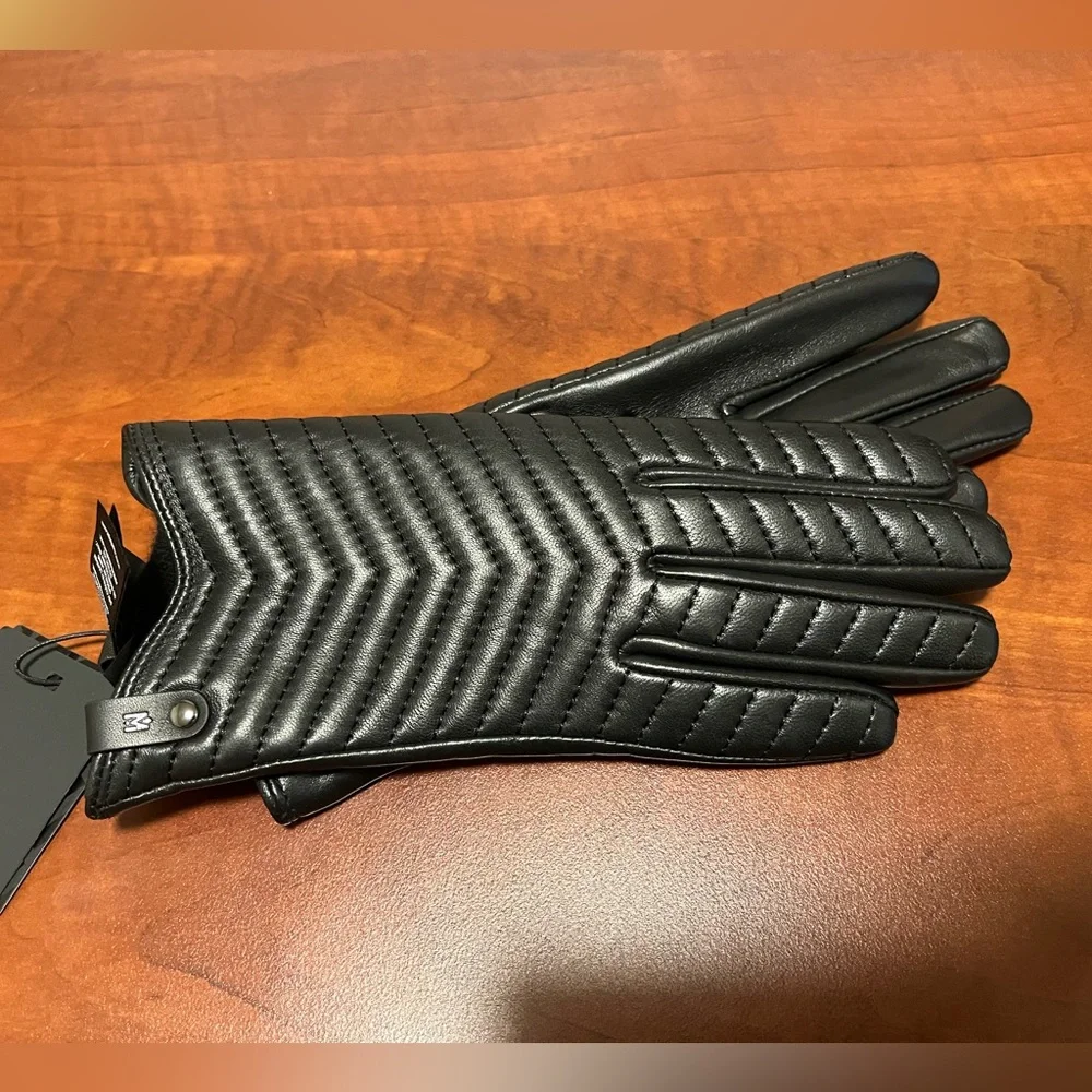 Mackage leather gloves, cashmere lined, touchscreen friendly - Picture 1 of 4
